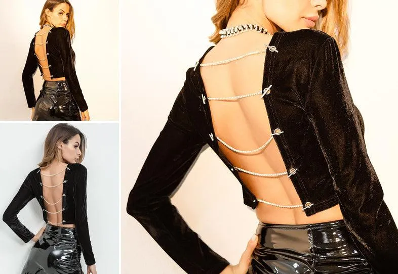 BACKLESS CHAINLINK VELVET CROPPED TOP