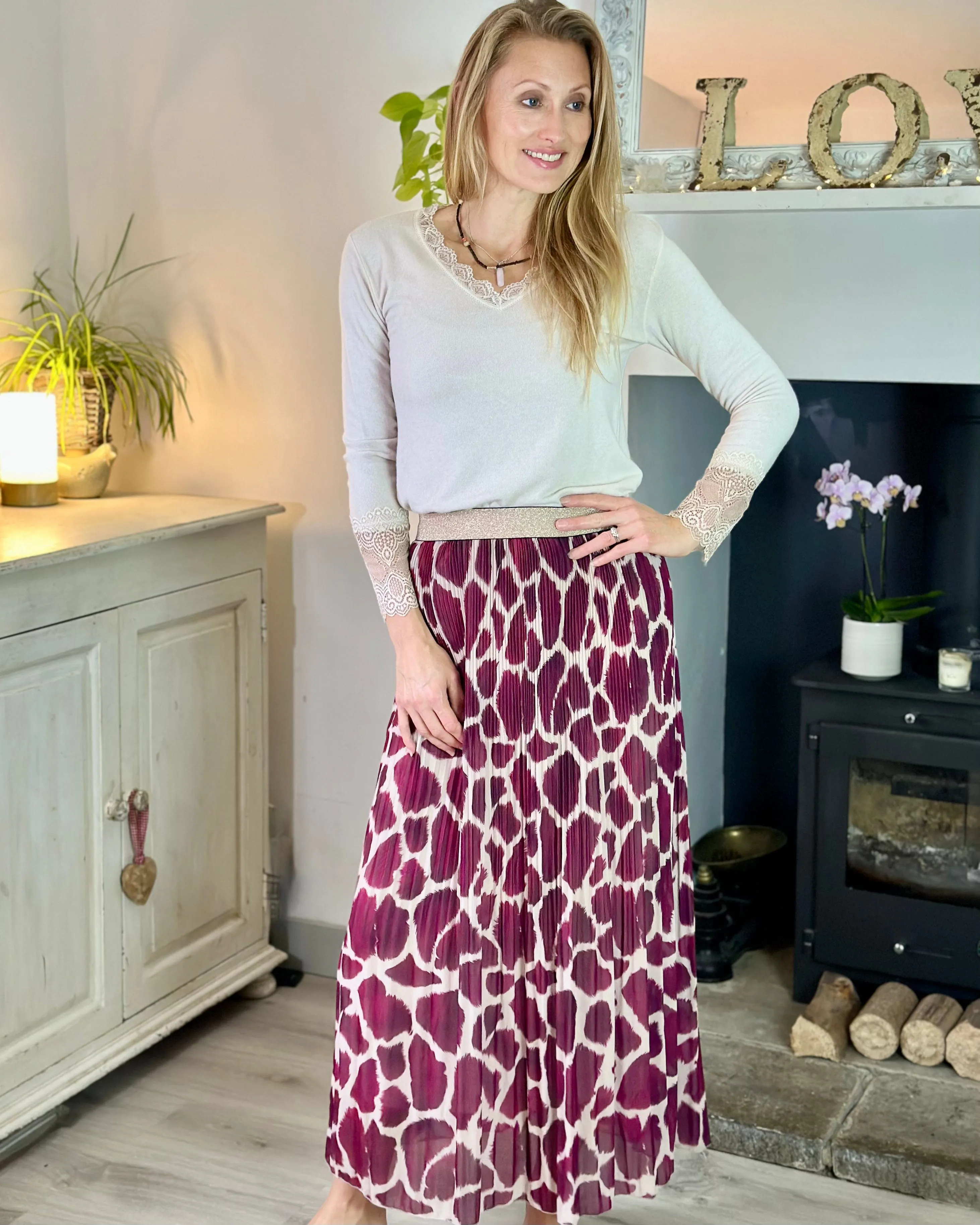 Long Pleated Abstract Print Skirt - Magenta