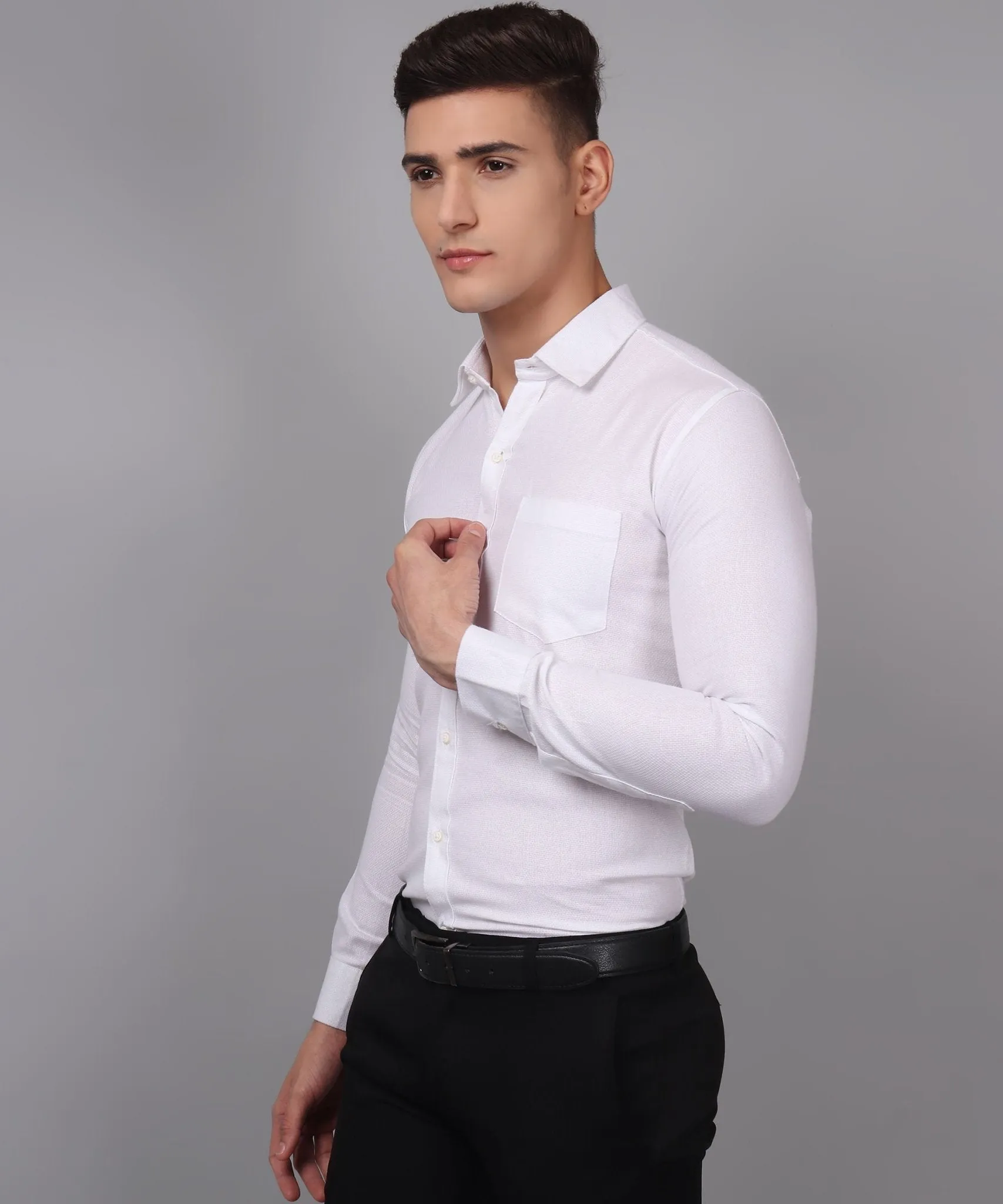 Luxe TryBuy Premium White Cotton Solid Button-Up Shirt For Men