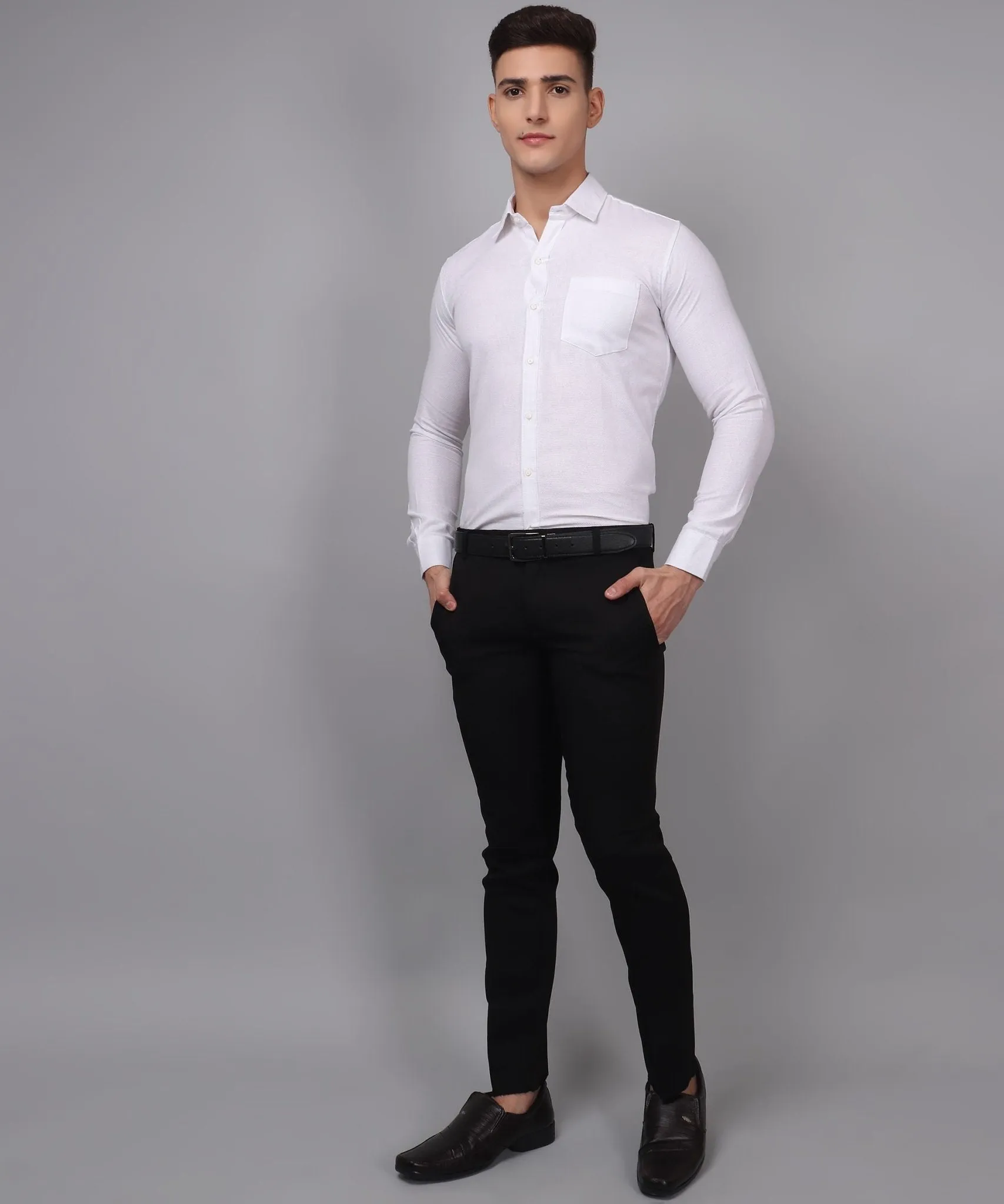 Luxe TryBuy Premium White Cotton Solid Button-Up Shirt For Men