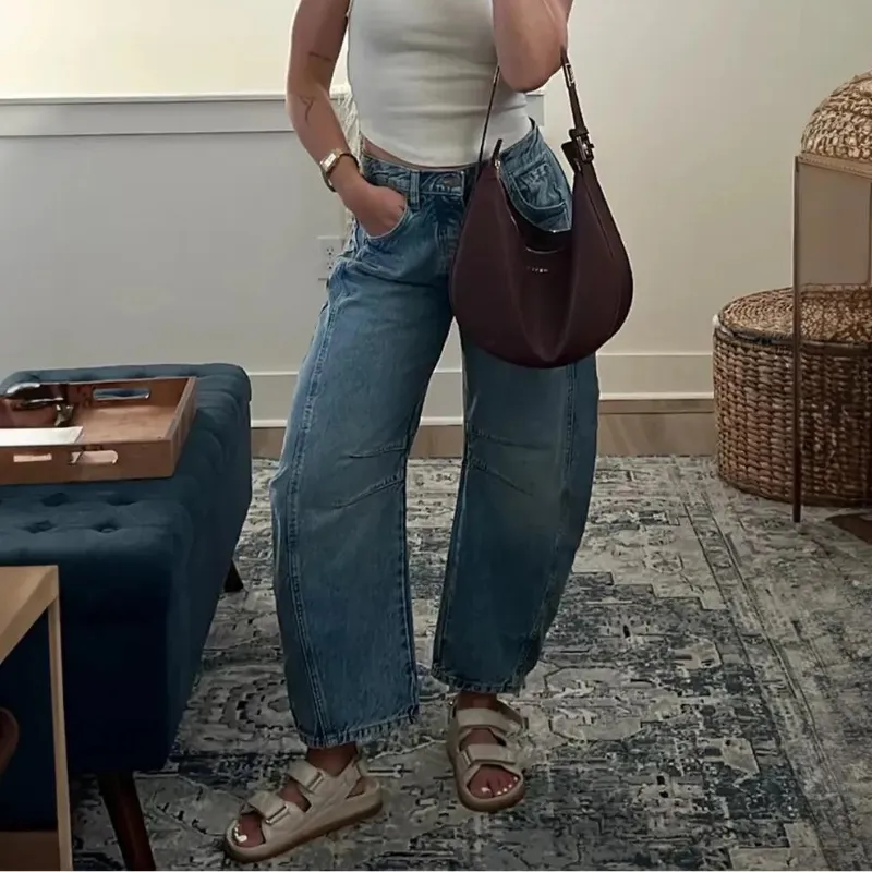 Mid Rise Barrel Jeans