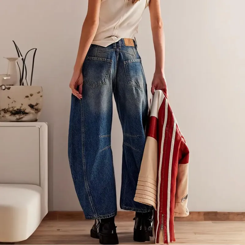 Mid Rise Barrel Jeans