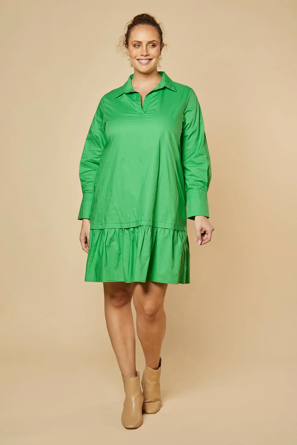 Remi Short Dress in Green Poplin